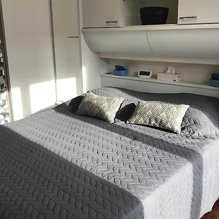 Apartment En Plein Coeur D'aix-les-bains *