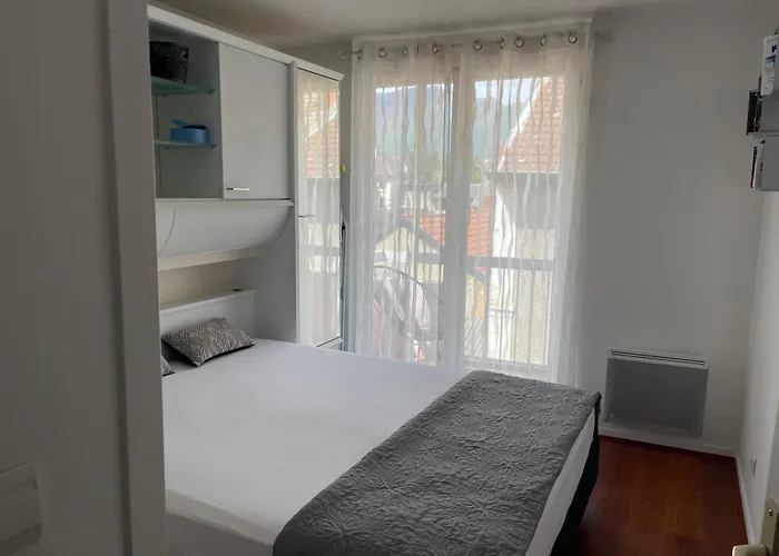 En Plein Coeur D'aix-les-bains Apartament
